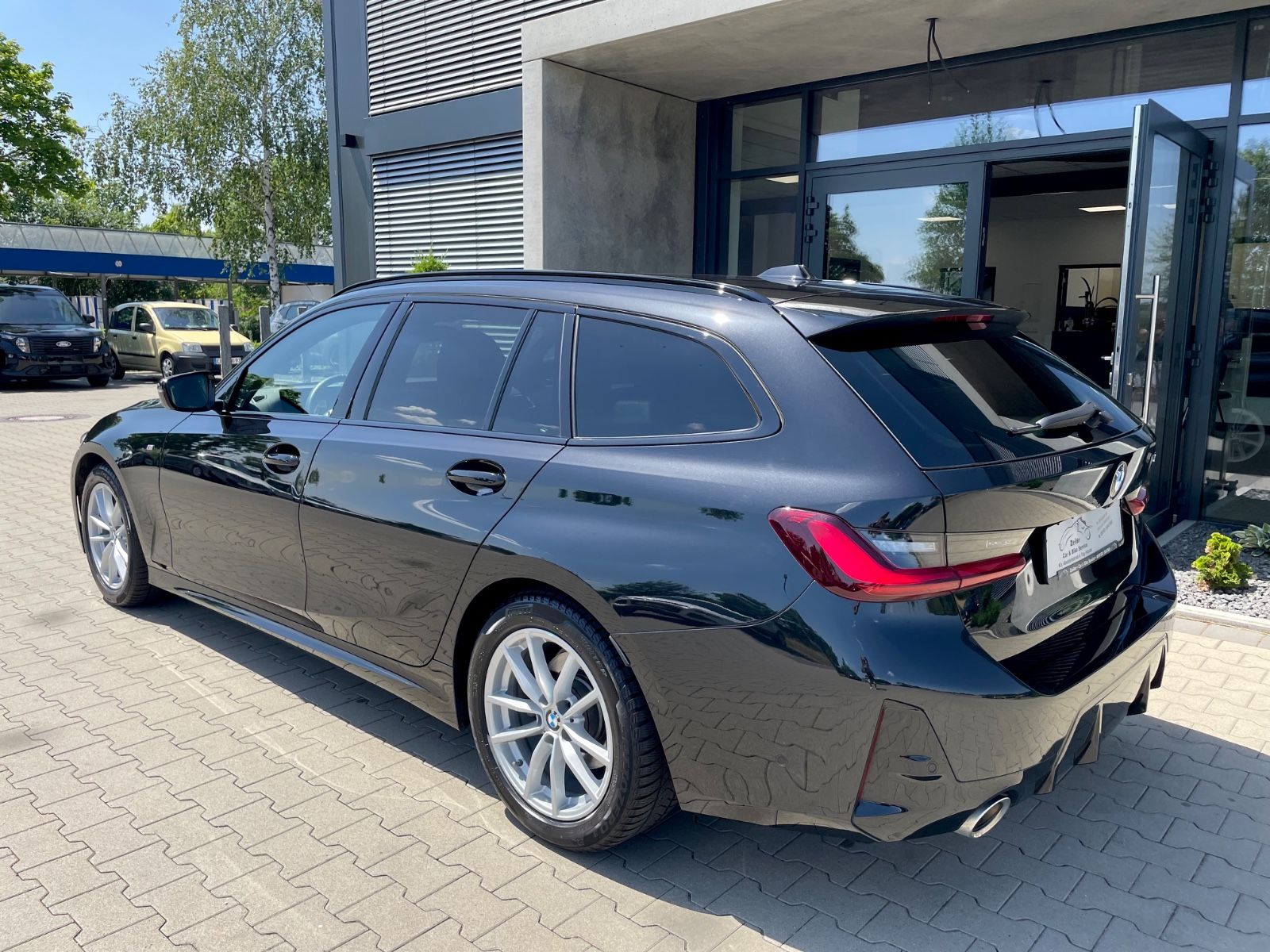 BMW 320i Aut. Touring M Sport/AHK/Head-Up/Adapt.LED