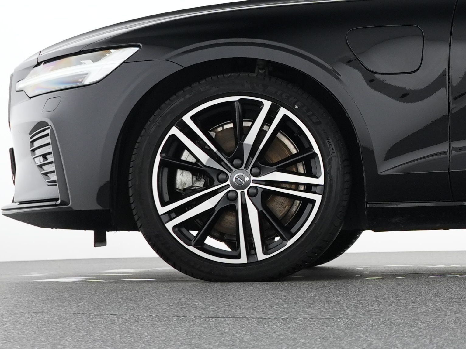 Volvo S60 T8 Recharge AWD R-Design 19"+VOLL-LED+360°