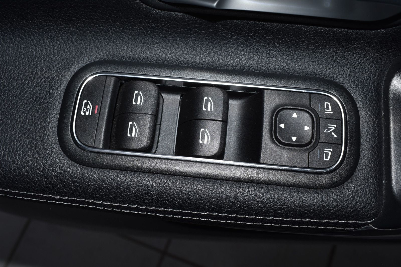 Mercedes-Benz A 180 - Samsaru's Car Outlet
