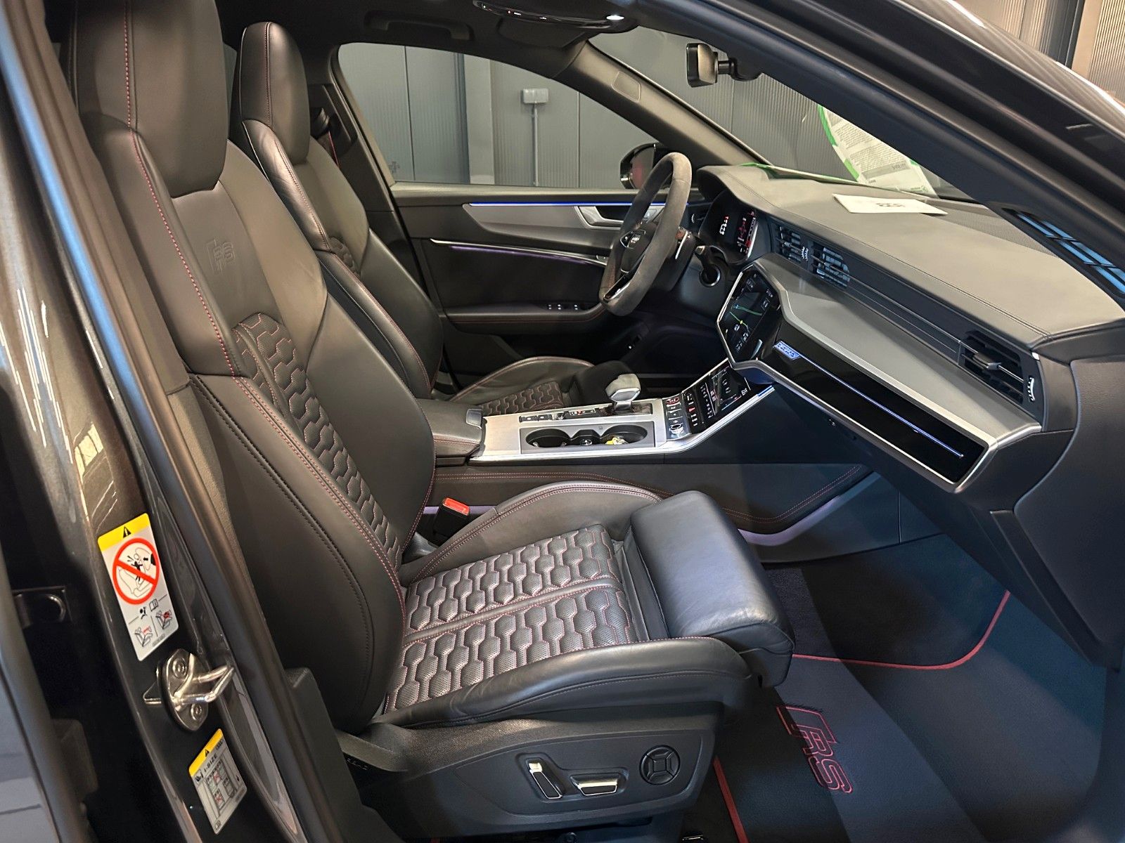 Audi RS6 Avant 4.0 TFSI quattro*LASER*PANORAMA*DYNAMI