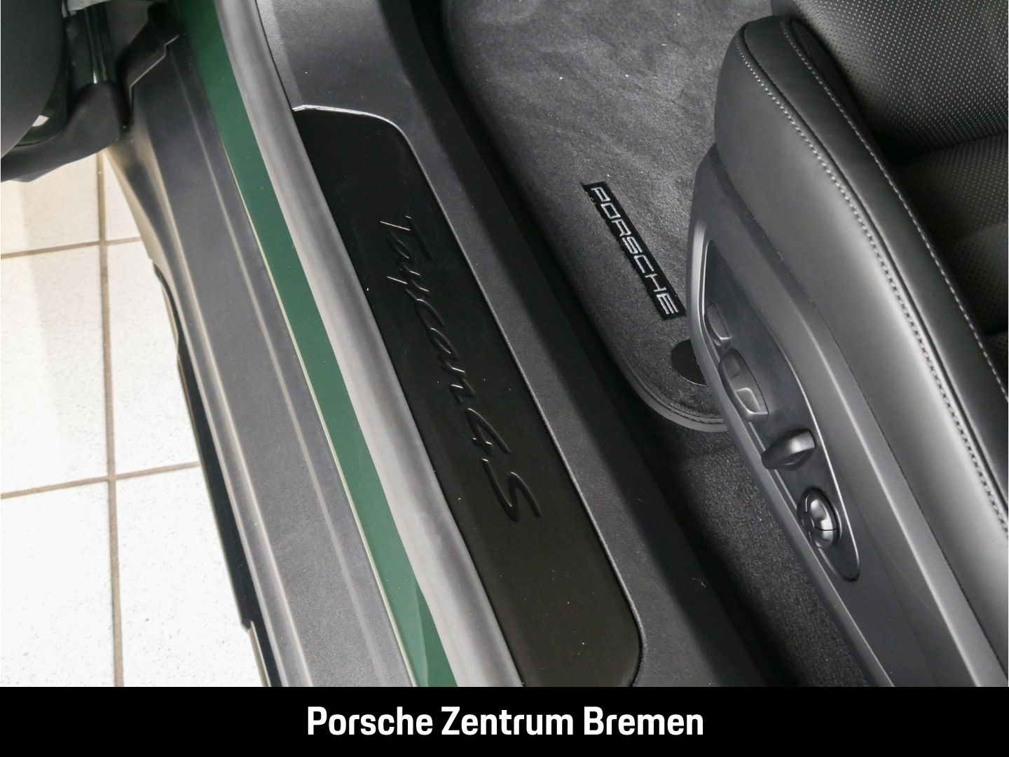 Porsche Taycan 4S Cross Turismo Pano Sunshine Bose Inno