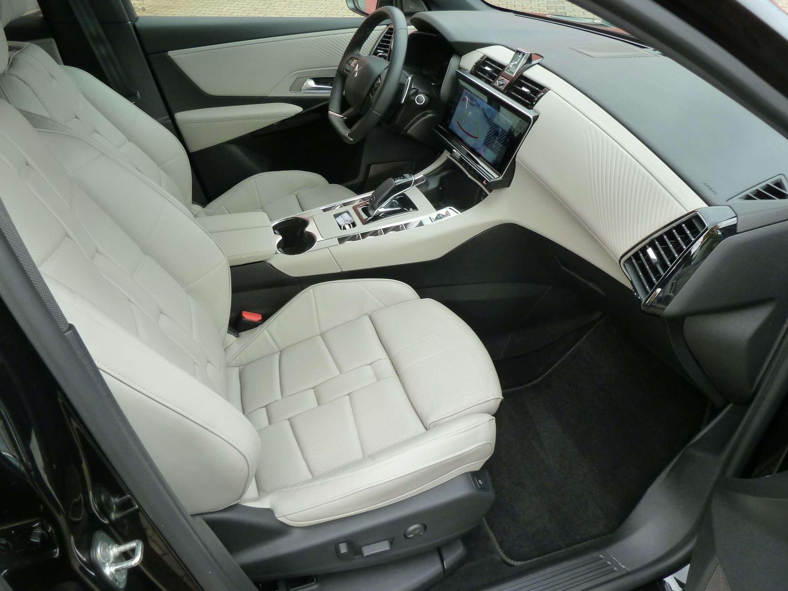 DS Automobiles DS 7 DS7 BlueHDI130 Aut. OPERA NightVision Matri