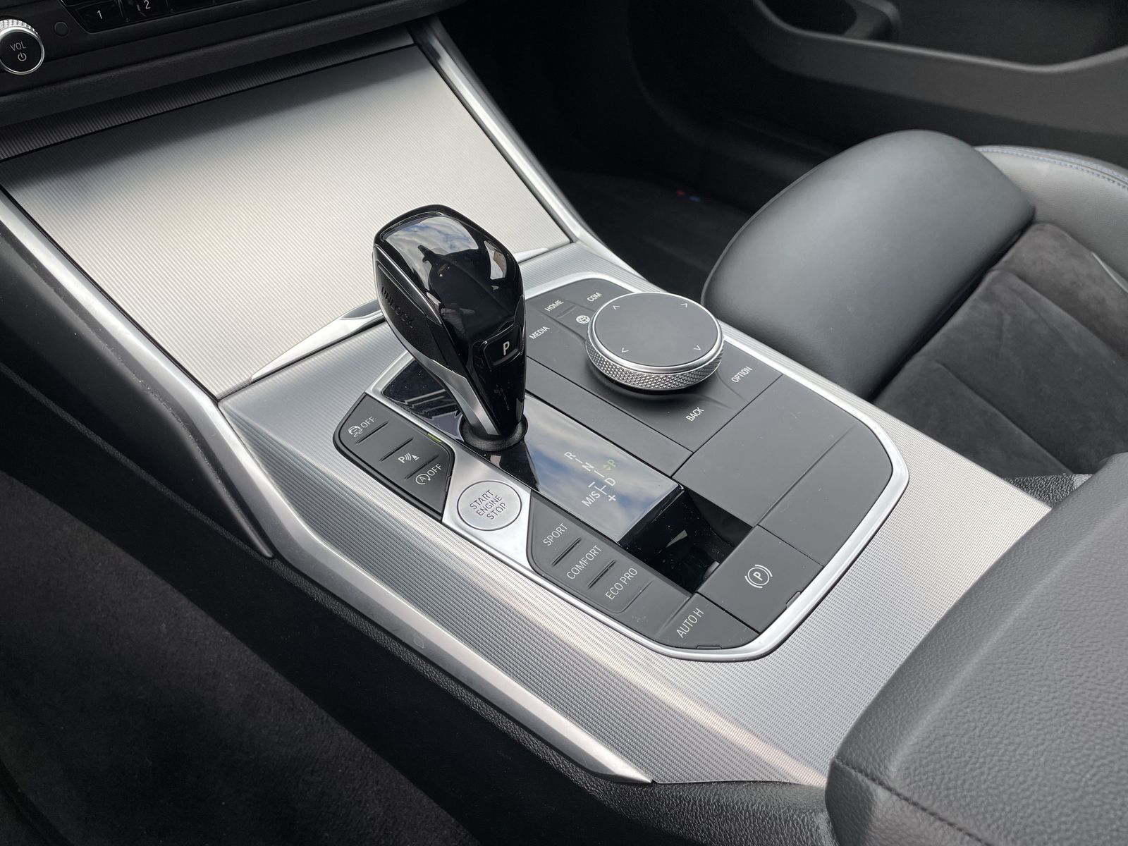 BMW 330i Tour. M Sport - Samsaru's Car Outlet