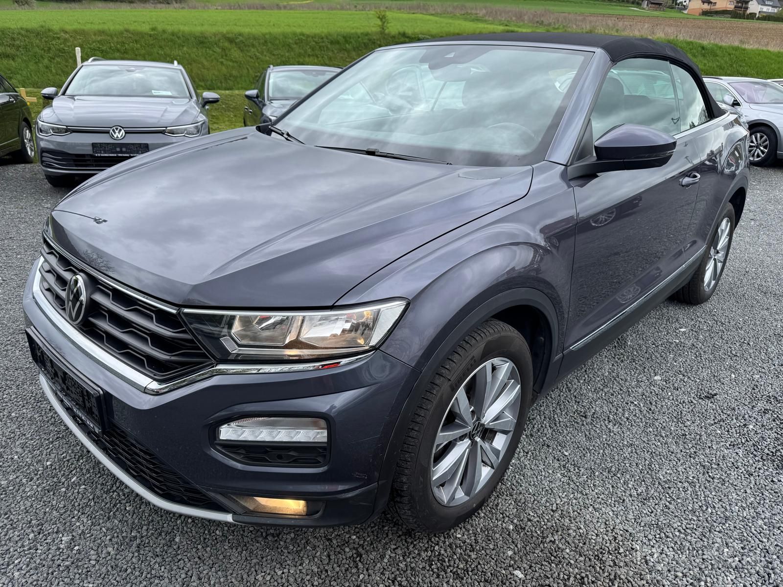 Volkswagen T-Roc 1.5 TSI Style - Samsaru's Car Outlet