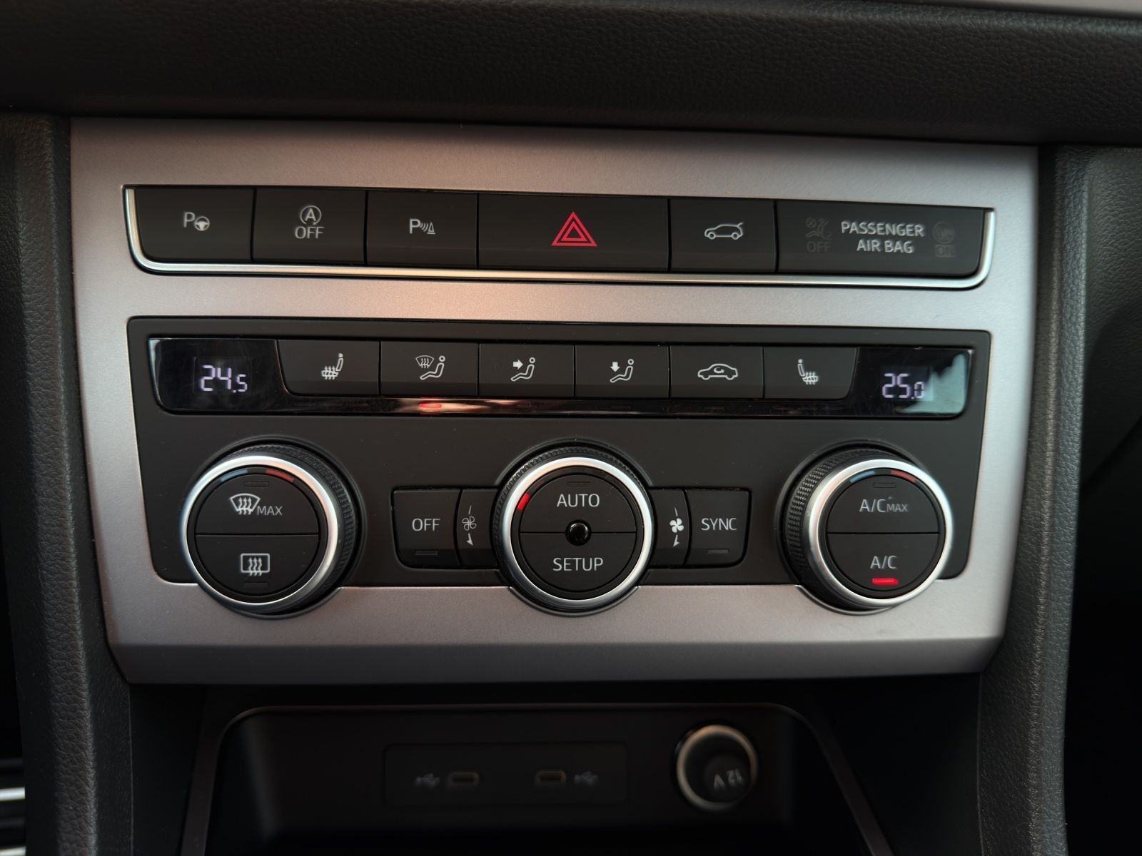 Seat Ateca 2.0 TDI DSG FR LM19 AHK KAMERA NAVI+ eKLAP