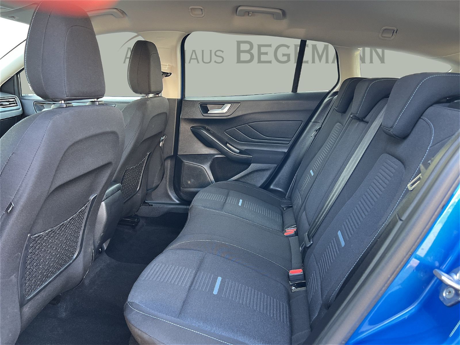 Ford Focus T 1.5 EB Active X Matrix HUD Wint-Pk Ass2