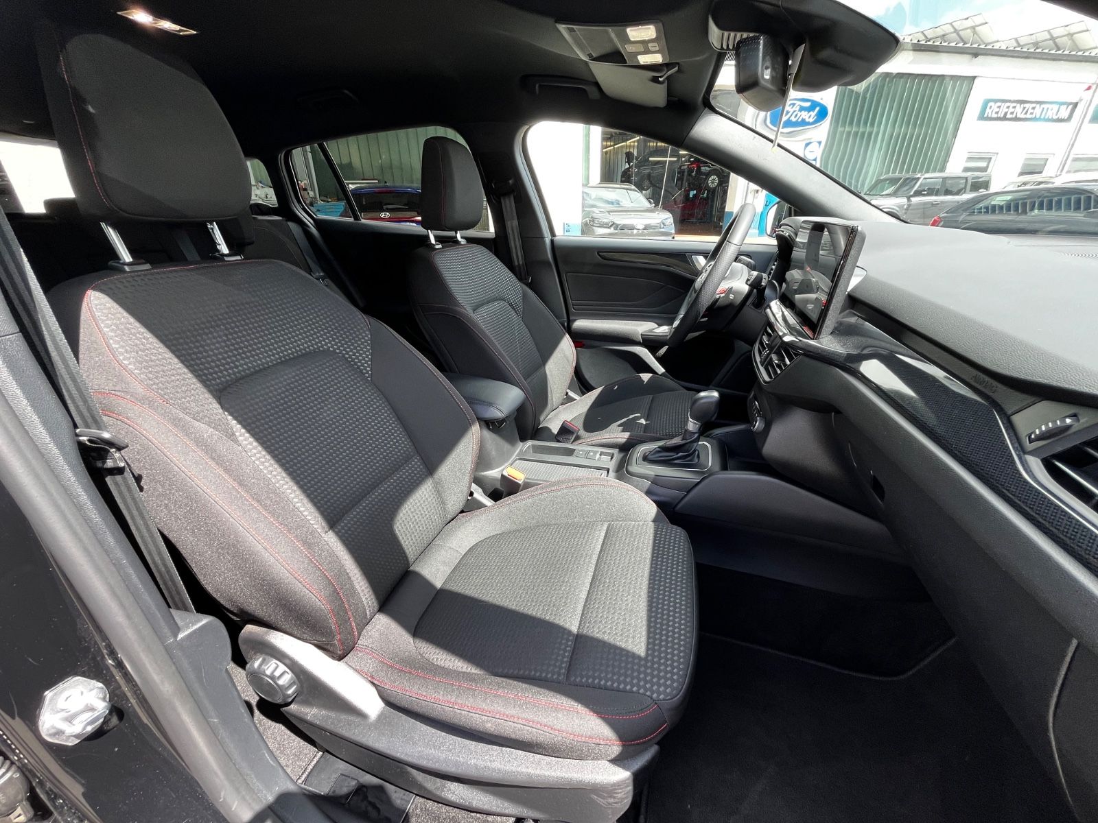Ford Focus Turnier ST-Line Automatik, FahrerP, iACC