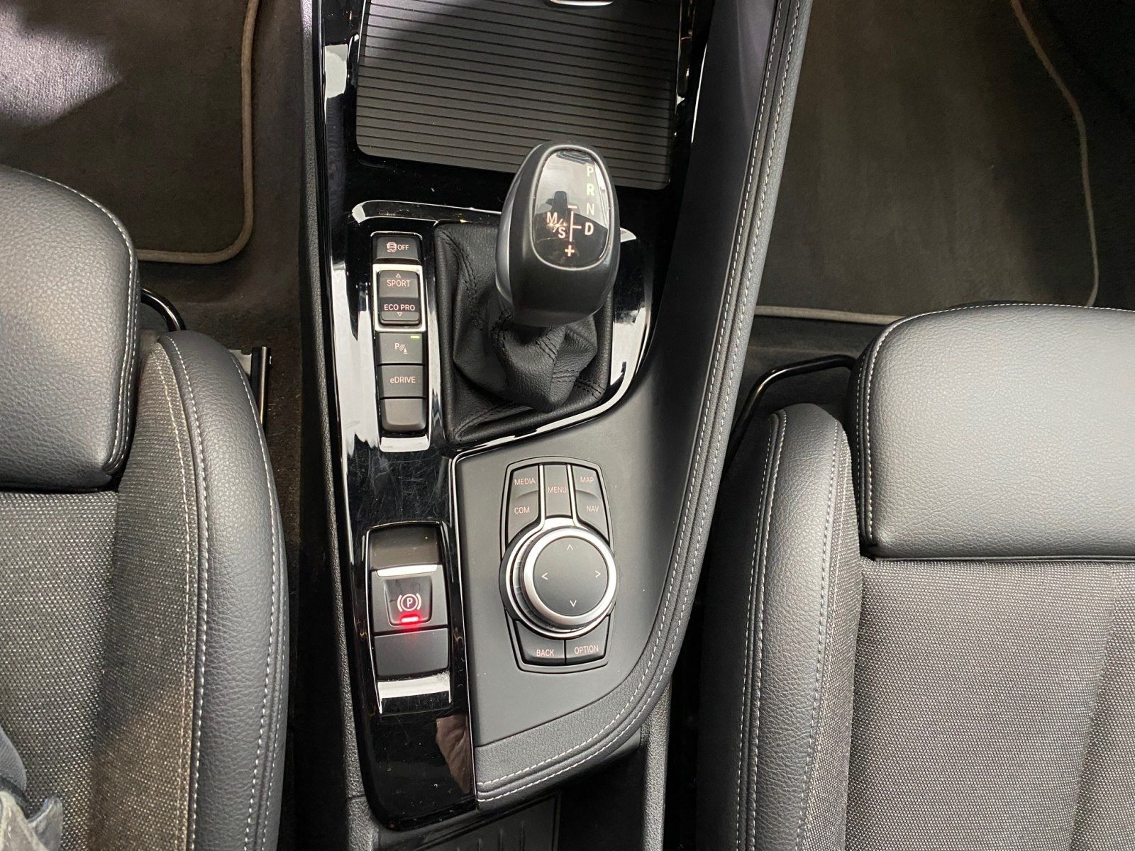 BMW X1 xDrive25e Sport Line - Samsaru's Car Outlet