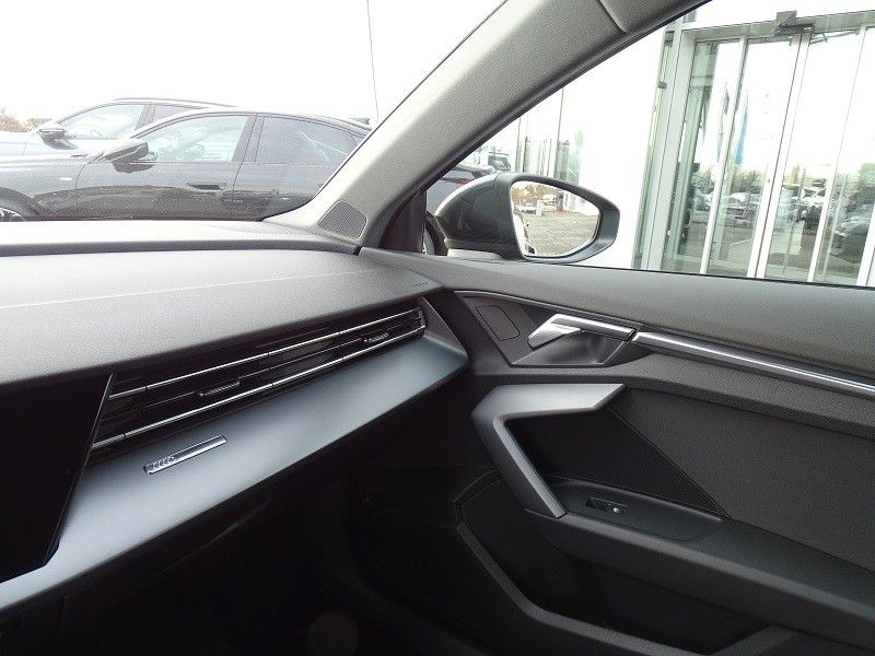 Audi A3 Sportback 35 TFSI S-tronic - Samsaru's Car Outlet