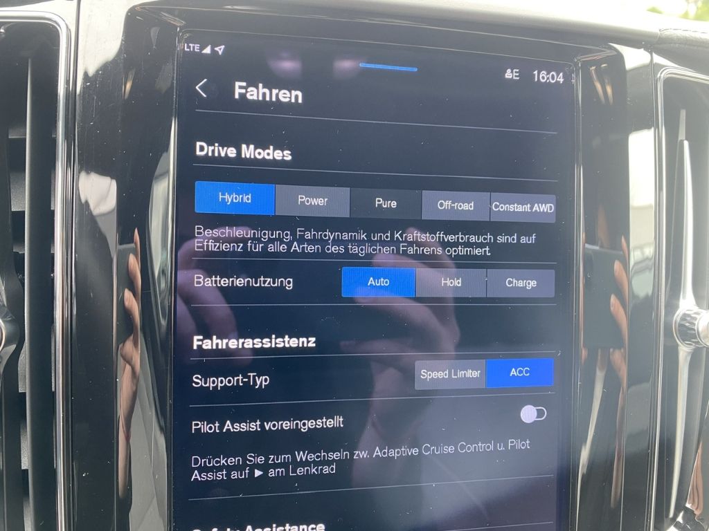 Volvo XC60 Ultimate Dark Recharge Plug-In Hybrid AWD T