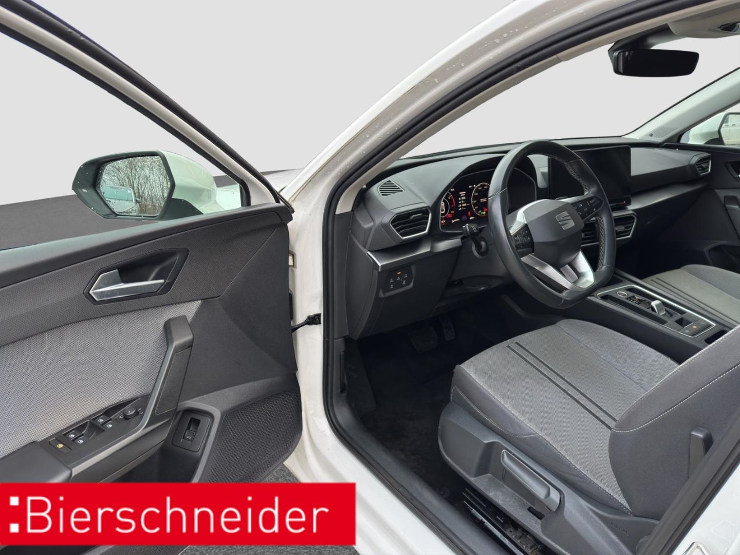 Seat Leon SP 2.0 TDI DSG Style PANO AHK KAMERA LED NA
