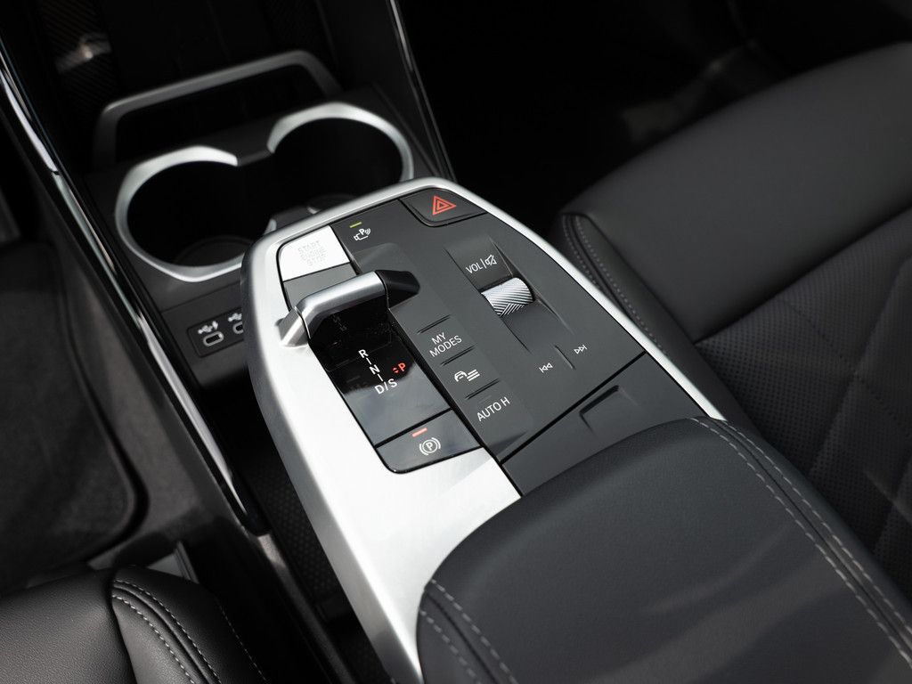 BMW X1 xDrive 23d X-Line - Samsaru's Car Outlet