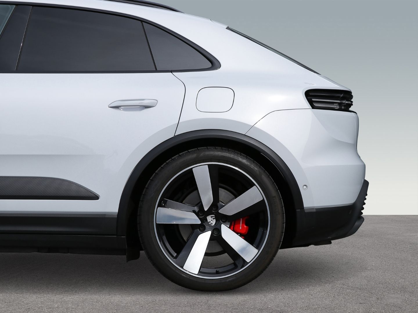 Porsche Macan 4S Burmester HA-Lenkung InnoDrive 22-Zoll