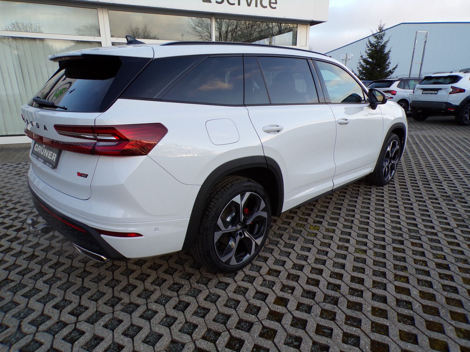 Skoda Kodiaq 2.0TSI 195kW 4x4 RS,SHZ,MATRIX,AHK,5JGar