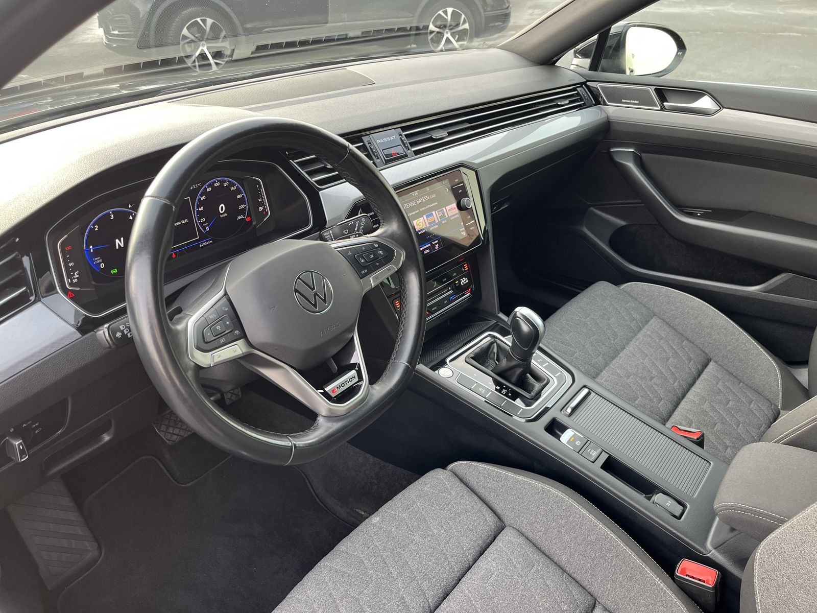 Volkswagen Passat Variant 2.0 TDI DSG 4Motion Business 188€