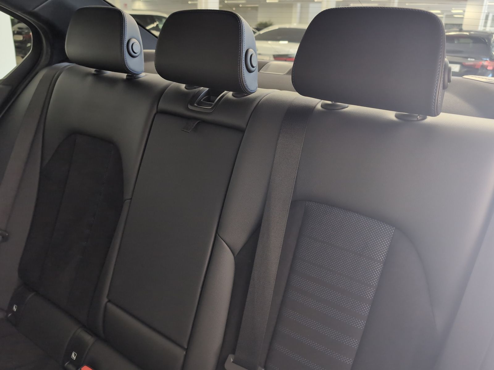 BMW 320d xDrive Limousine M Sport - Samsaru's Car Outlet