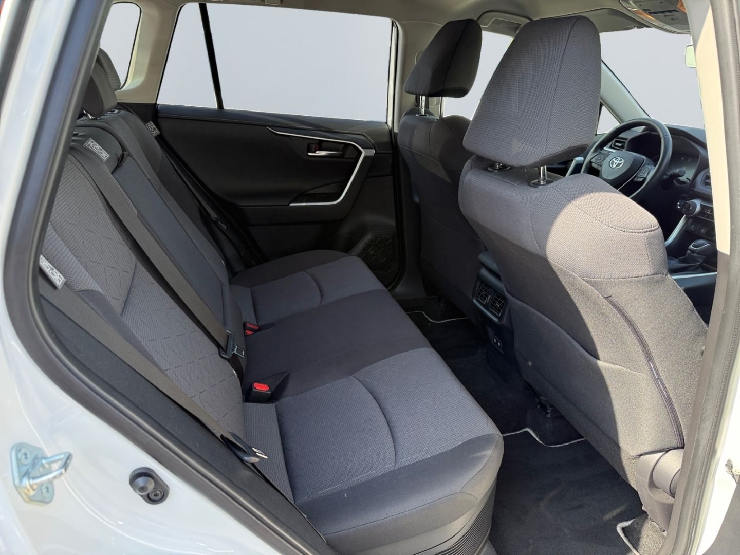 Toyota RAV 4 2.5 4x2 Hybrid - Samsaru's Car Outlet