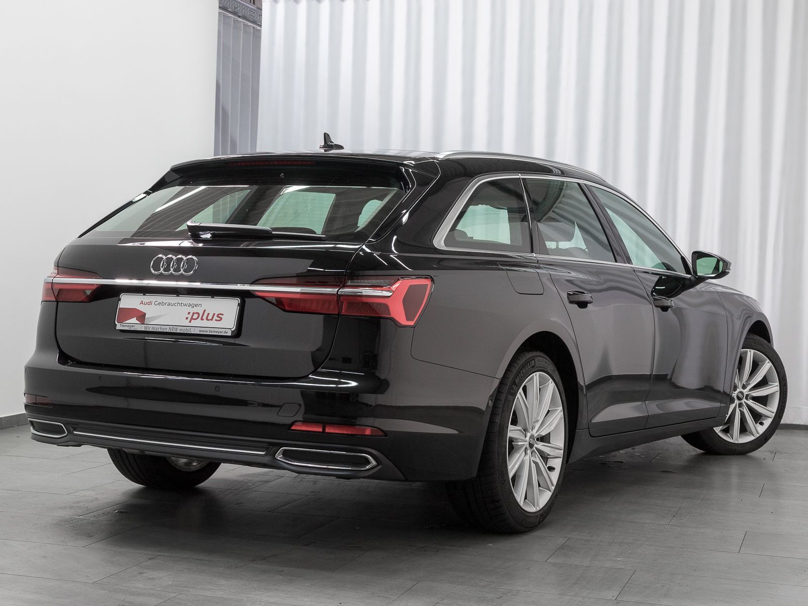 Audi A6 Avant 45 TFSI SPORT - Samsaru's Car Outlet