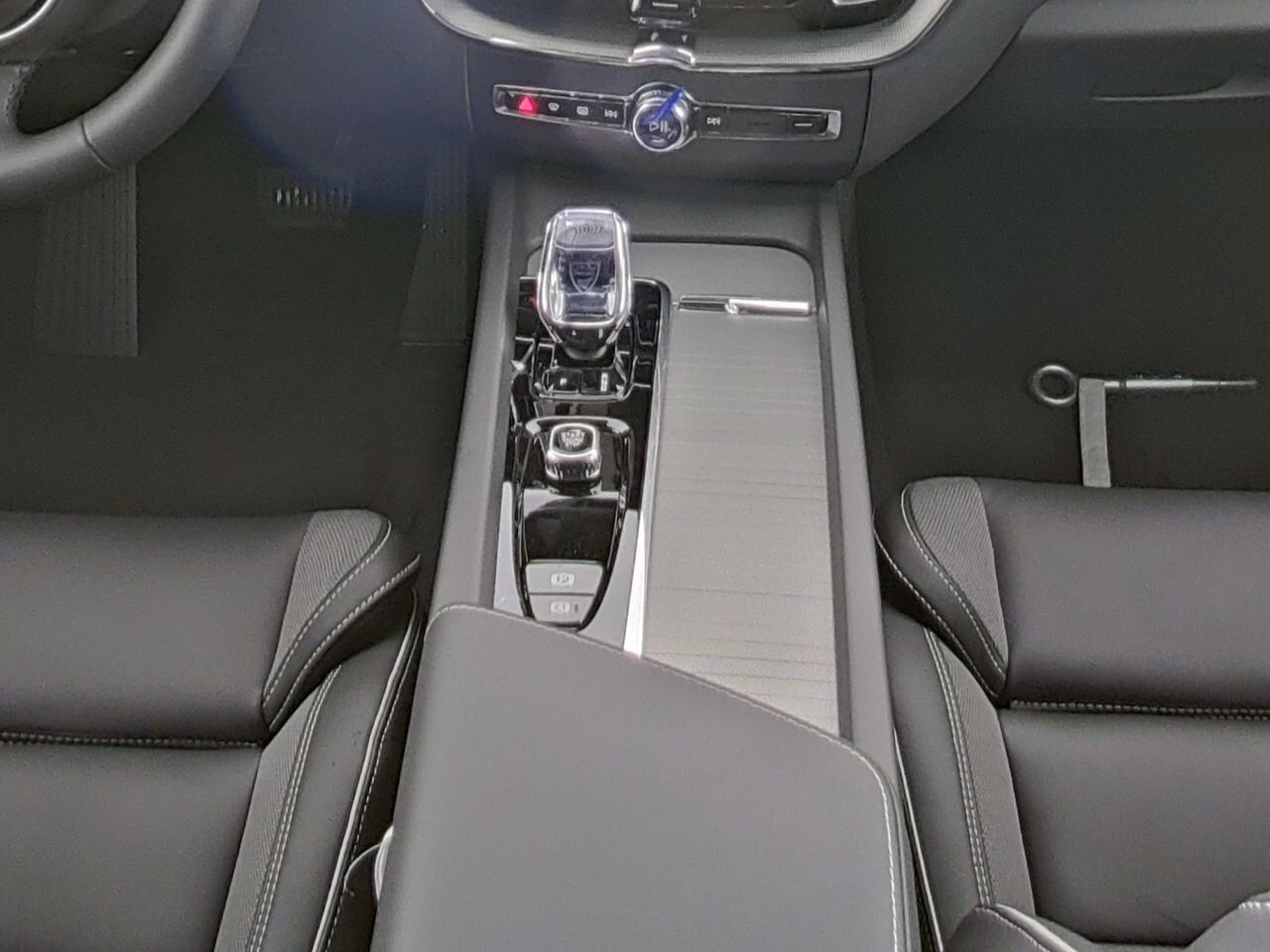 Volvo XC60 T6 AWD Ultra Black Ed. Plug-In |LED|NAVI|AH