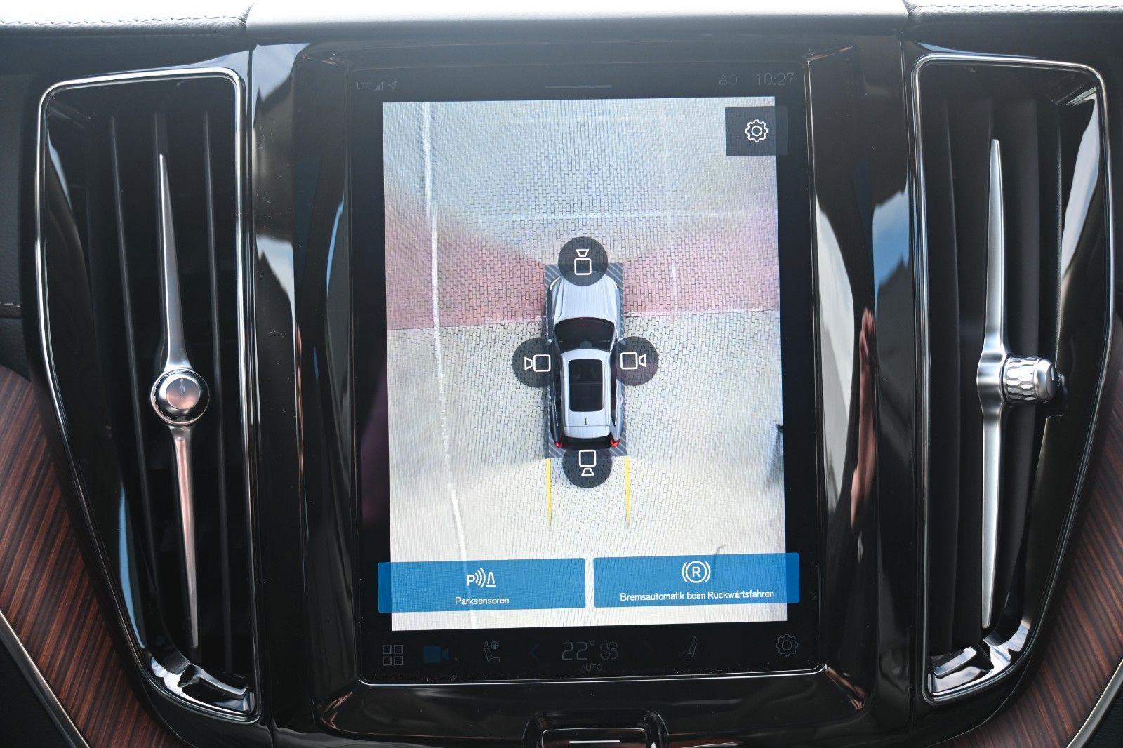 Volvo XC60 B4 D AWD Ultimate Dark*STDHZG*LUFT*360°*ACC