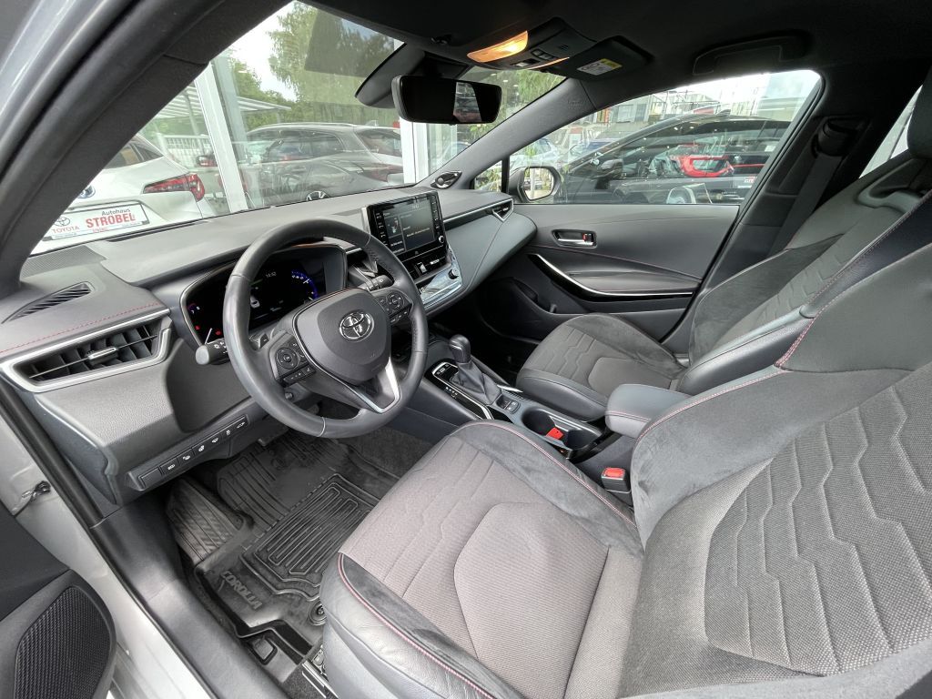 Toyota Corolla 2.0 Hybrid Touring Sports Lounge - Samsaru's Car Outlet