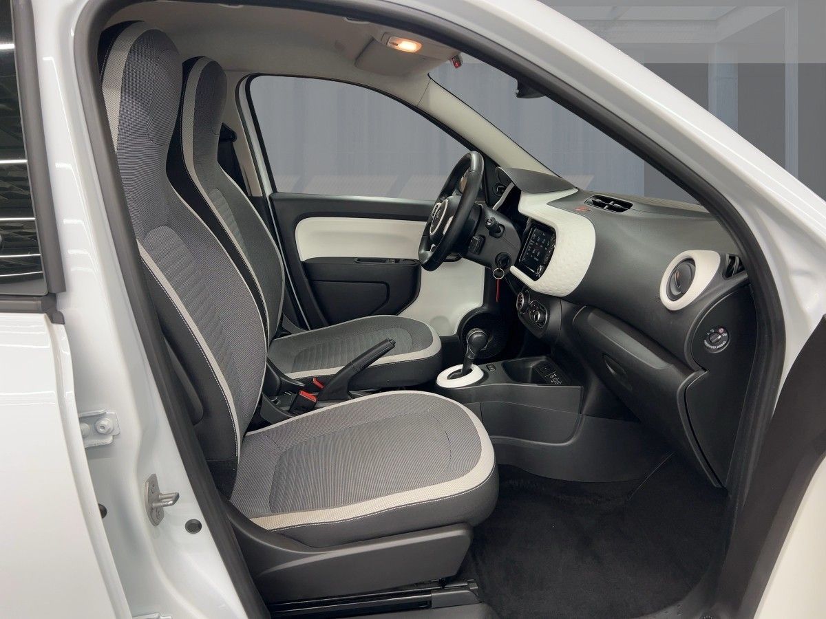 Renault Twingo ZEN ELECTRIC - Samsaru's Car Outlet