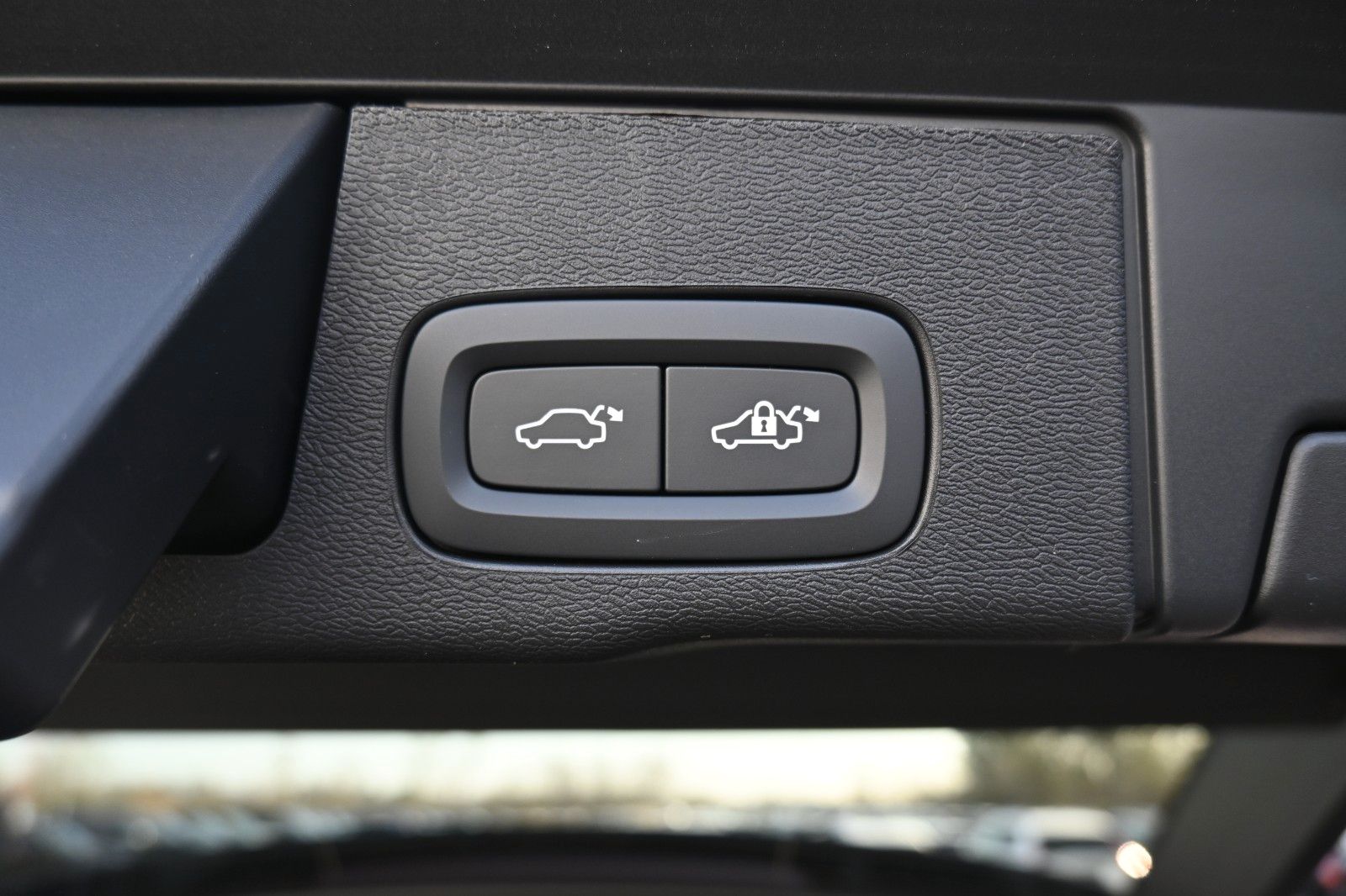 Volvo XC60 B5 B AWD Ultra Black Edition*LUFT*360°*ACC