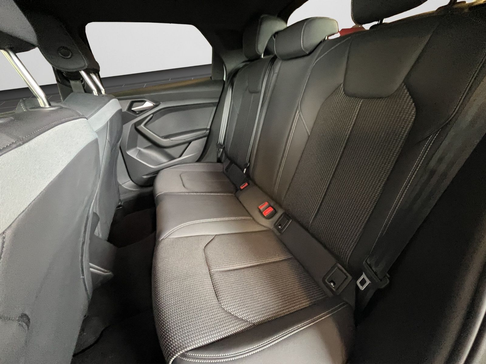 Audi A1 Sportback Advanced 30 TFSI - Samsaru's Car Outlet