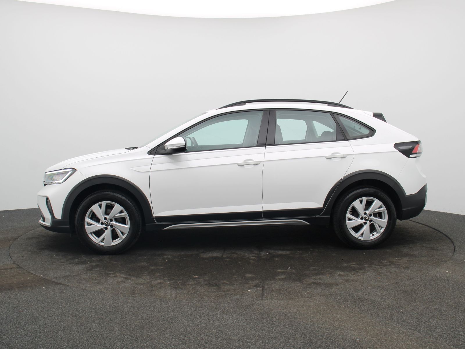 Volkswagen Taigo Life 1.0 TSI - Samsaru's Car Outlet