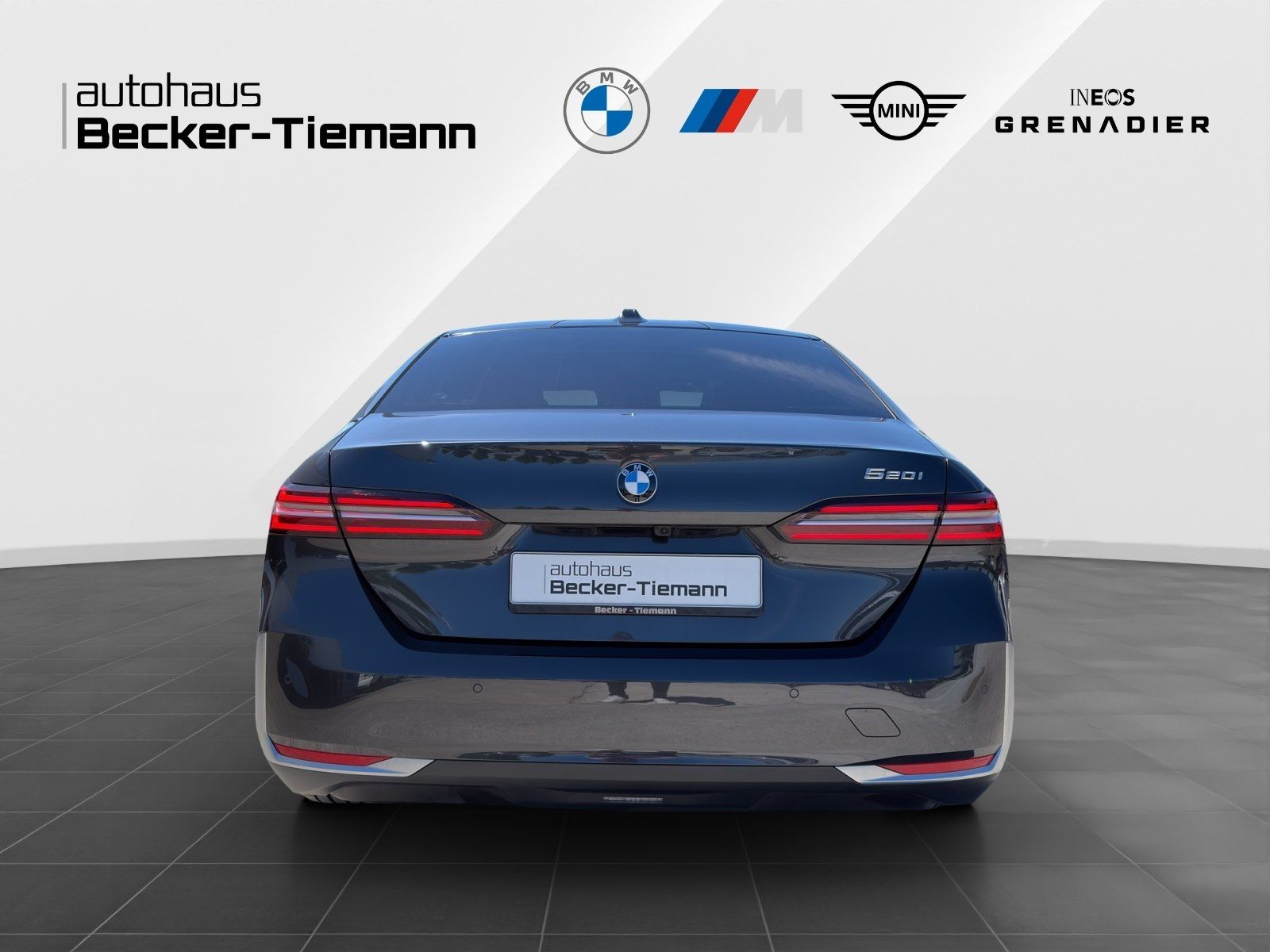 BMW 520i Limousine AHK Head-Up Pano DrivAssProf. Par