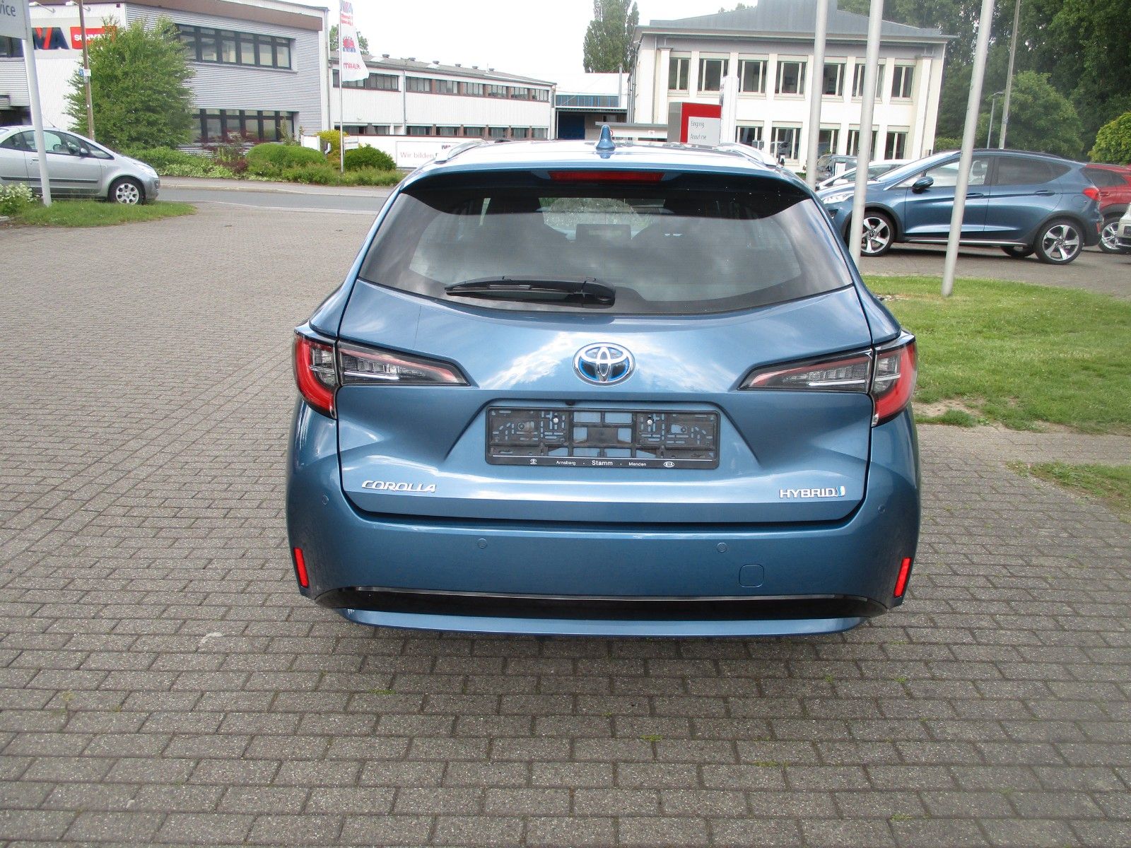 Toyota Corolla 1.8 Hybrid Comfort Touring Sports - Samsaru's Car Outlet