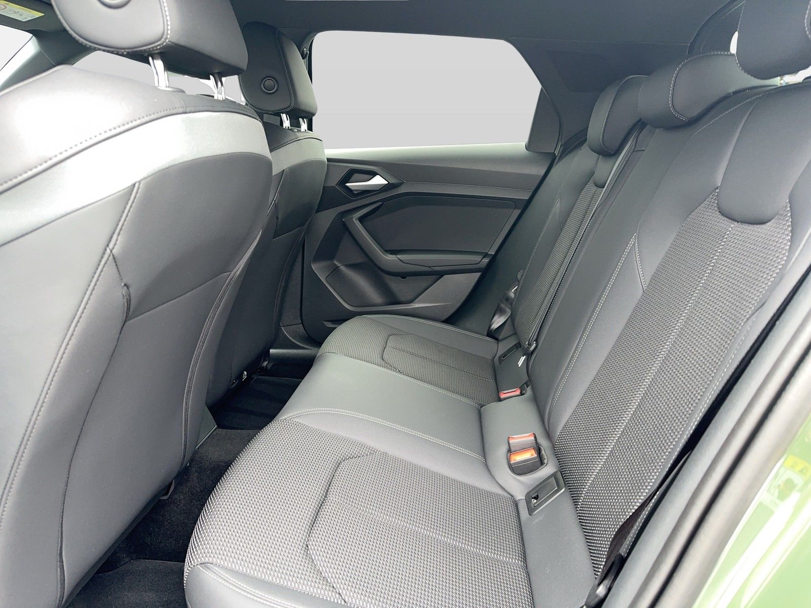 Audi A1 Sportback 25 TFSI S line S-tronic - Samsaru's Car Outlet