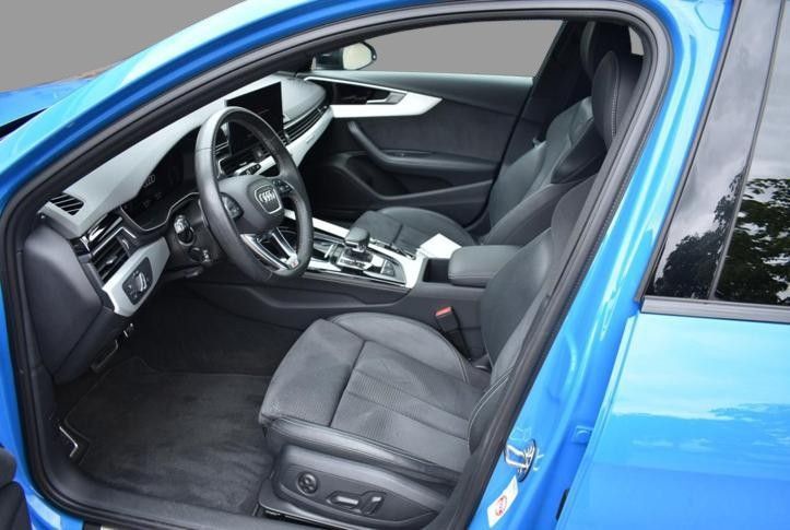 Audi A4 Avant 40 TFSI S line quattro - Samsaru's Car Outlet