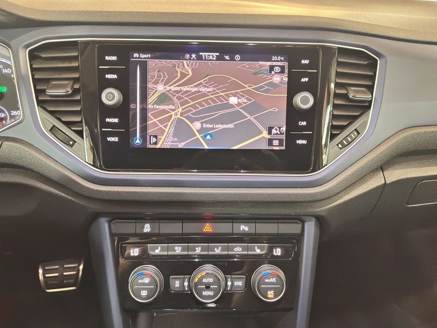 Volkswagen T-Roc 2.0 TDI 4MOTION UNITED - Samsaru's Car Outlet