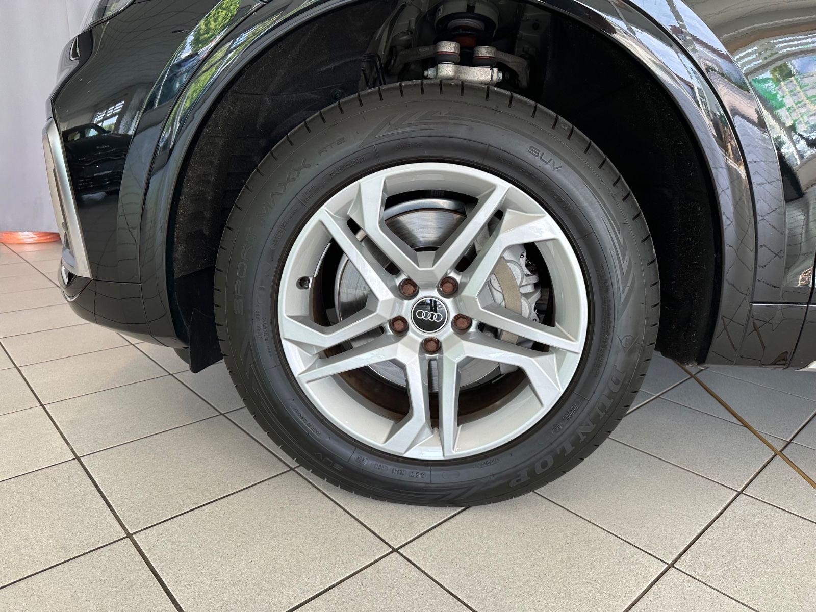 Audi Q5 40 TDI quattro S line - Samsaru's Car Outlet