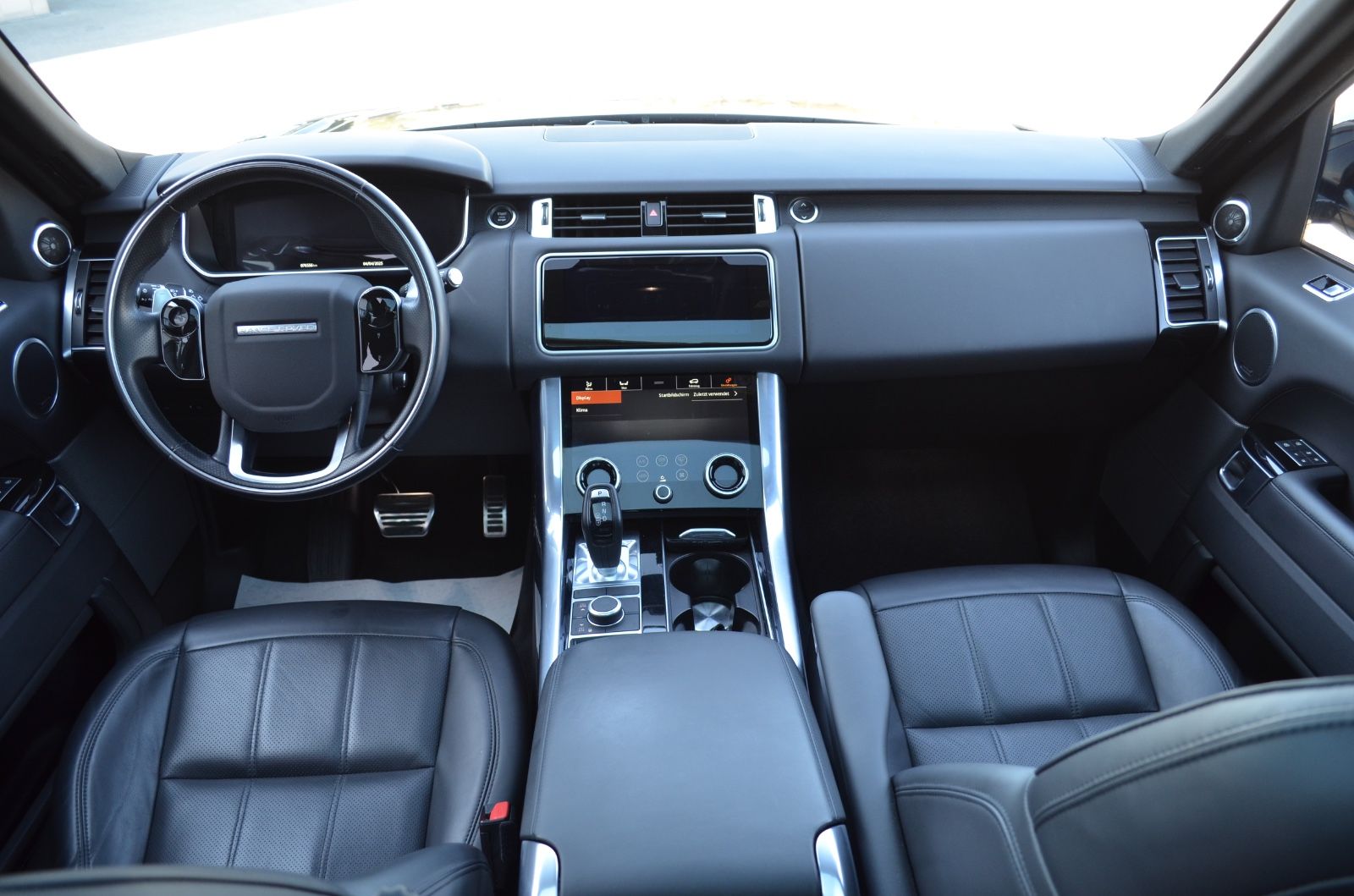 Range Rover Sport HSE Dynamic Stealth - Samsaru's Car Outlet