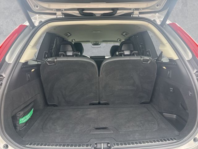 Volvo XC90 Plus Dark T8  20''LM 7-Sitzer ACC Standhz A