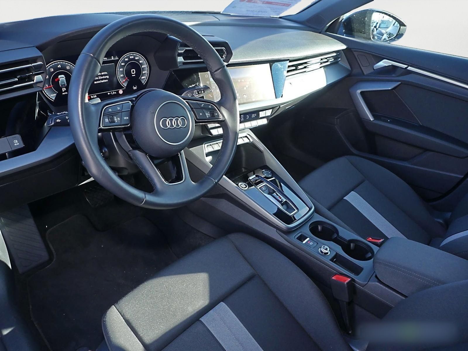 Audi A3 Sportback 35 TFSI Advanced - Samsaru's Car Outlet