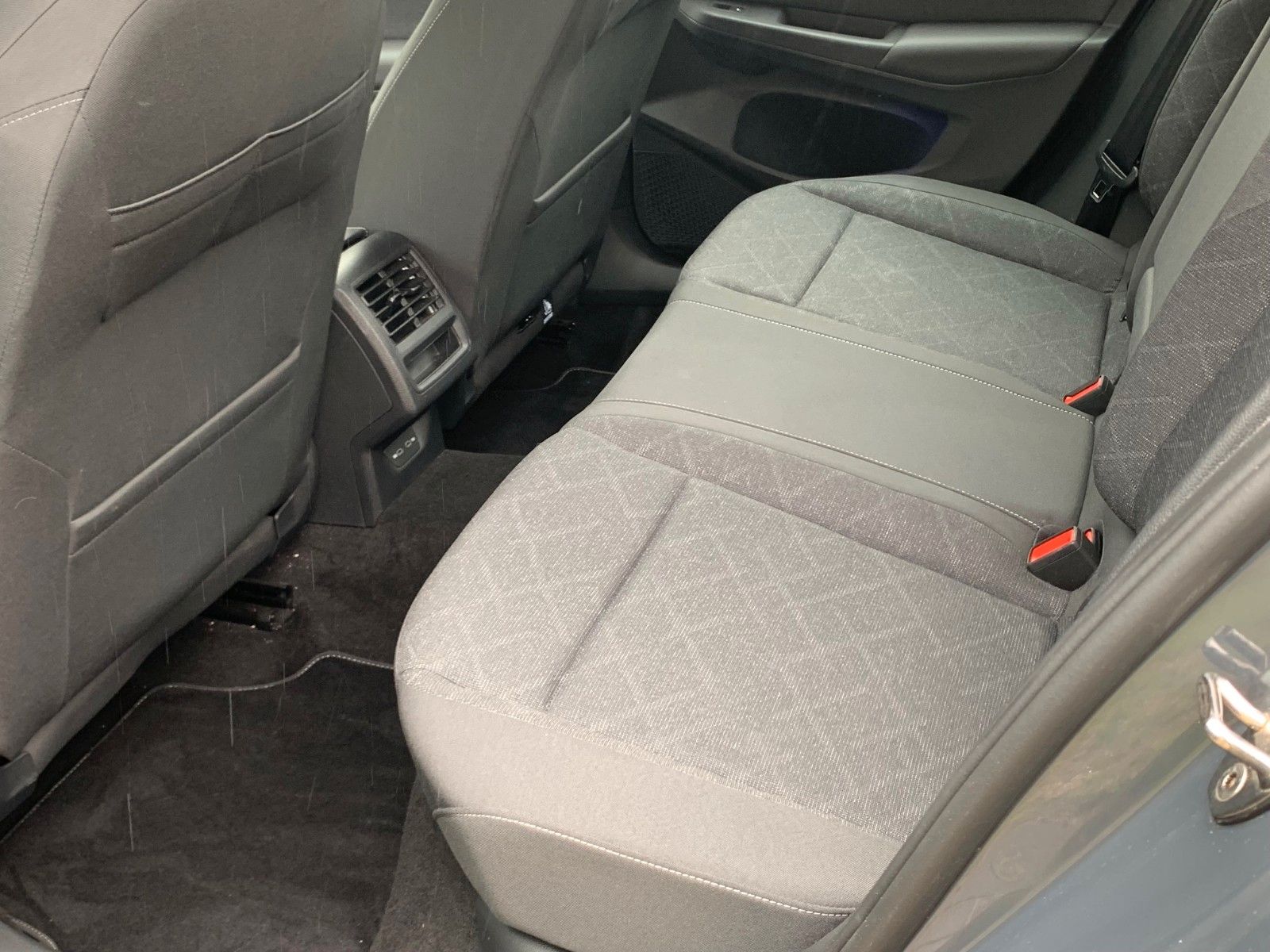 Volkswagen Golf VIII Variant Life - Samsaru's Car Outlet