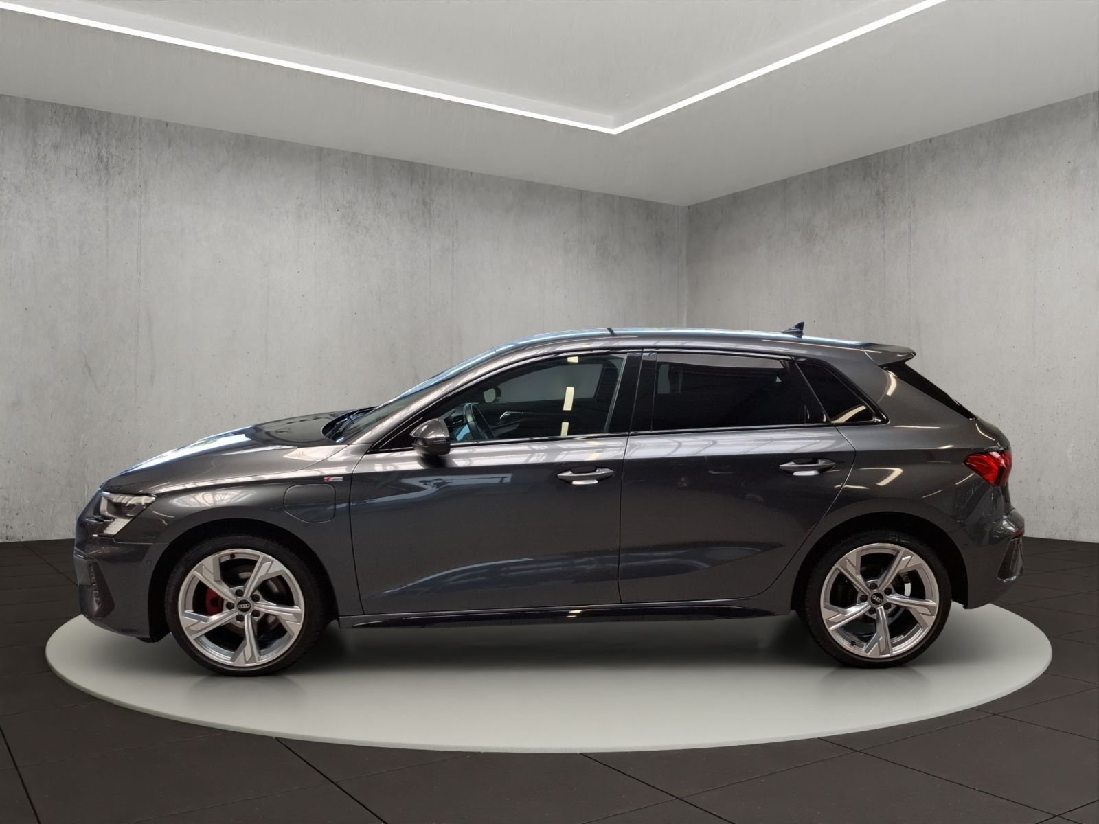 Audi A3 Sportback TFSI e S line - Samsaru's Car Outlet