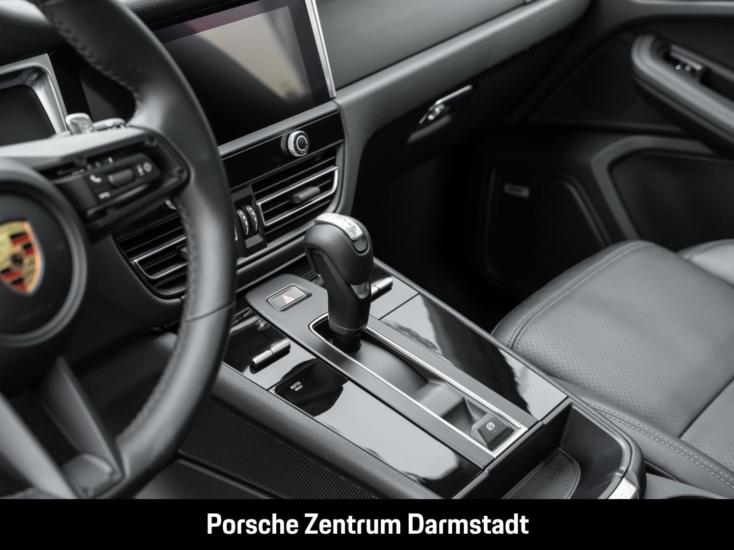 Porsche Macan - Samsaru's Car Outlet