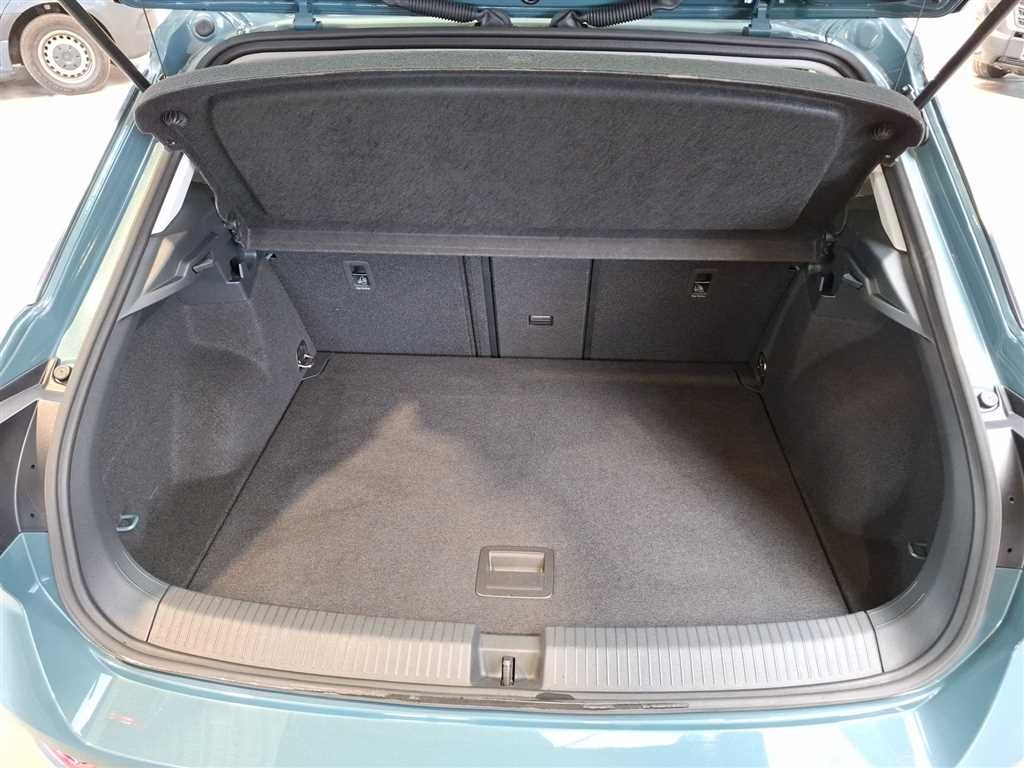 Volkswagen T-Roc Style 1.5 TSI - Samsaru's Car Outlet