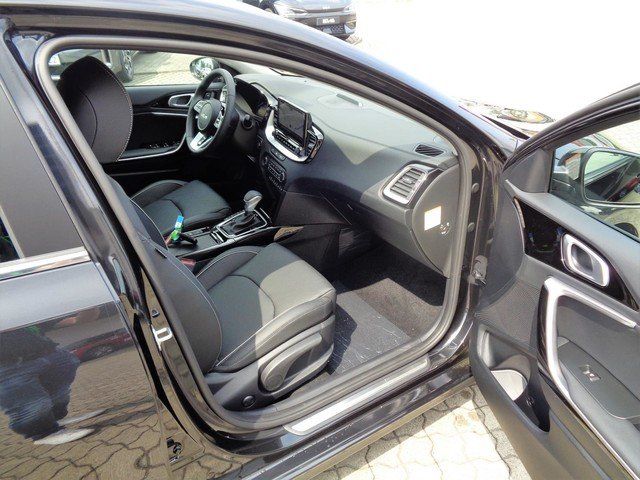 Kia Ceed SW 1.6 Plug-in Hybrid Platinum - Samsaru's Car Outlet