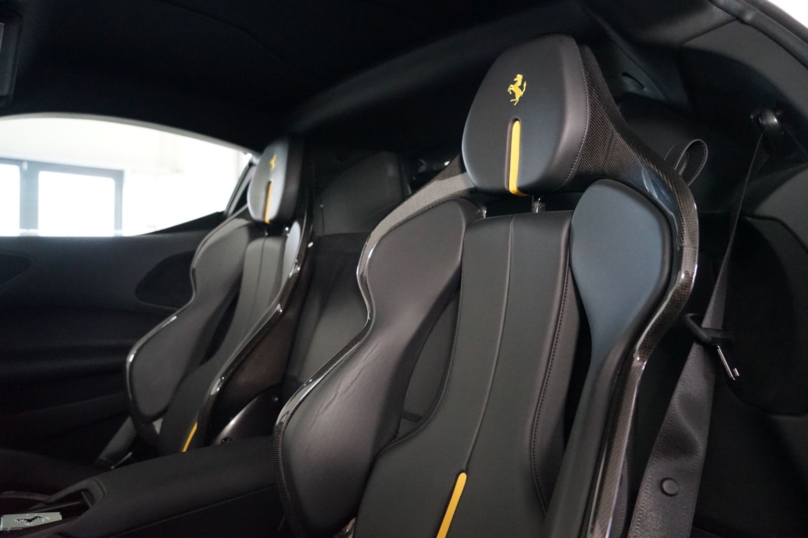 Ferrari SF90 - Samsaru's Car Outlet