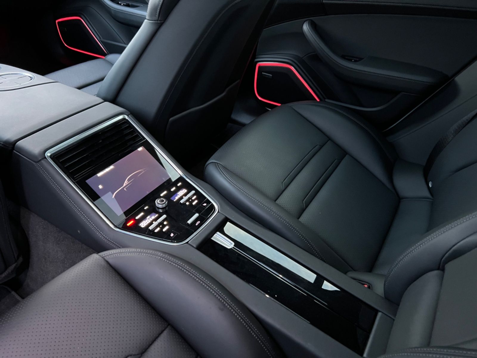 Porsche Panamera 4S E-Hybrid*Sportdesign*PDLS+*Surround*
