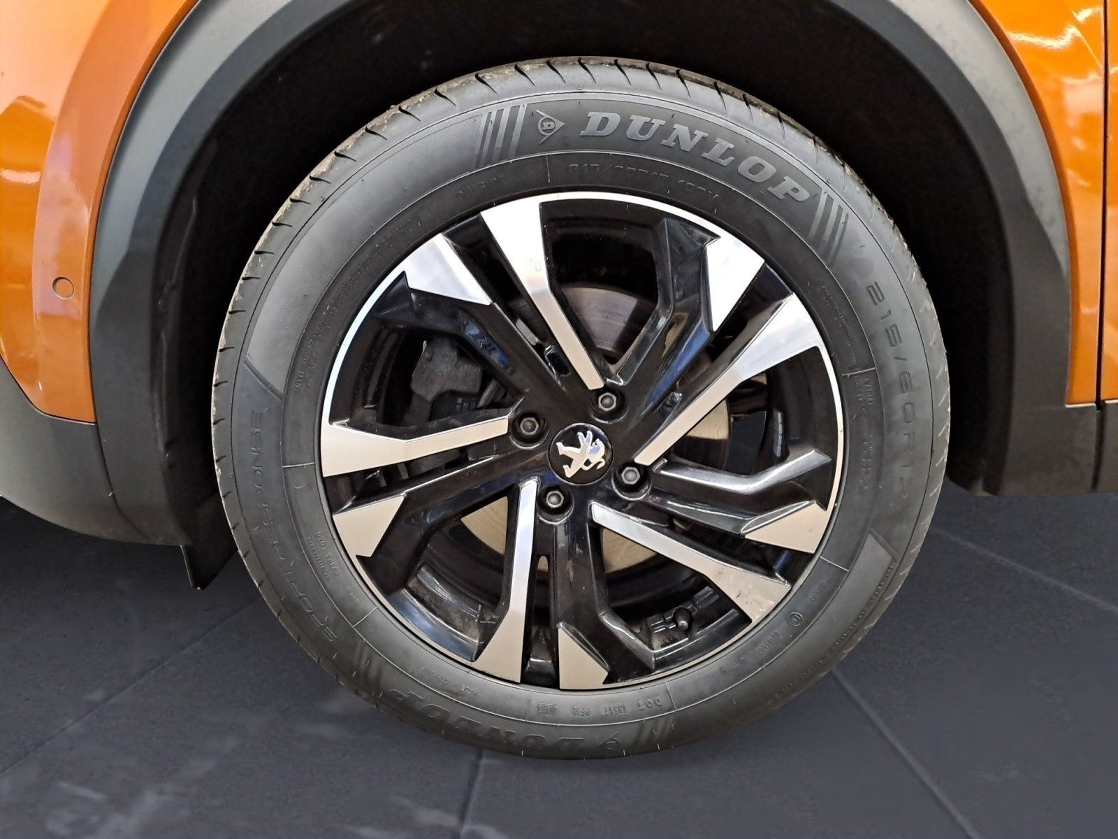 Peugeot 2008 BlueHDi 130 Allure GT-Line - Samsaru's Car Outlet