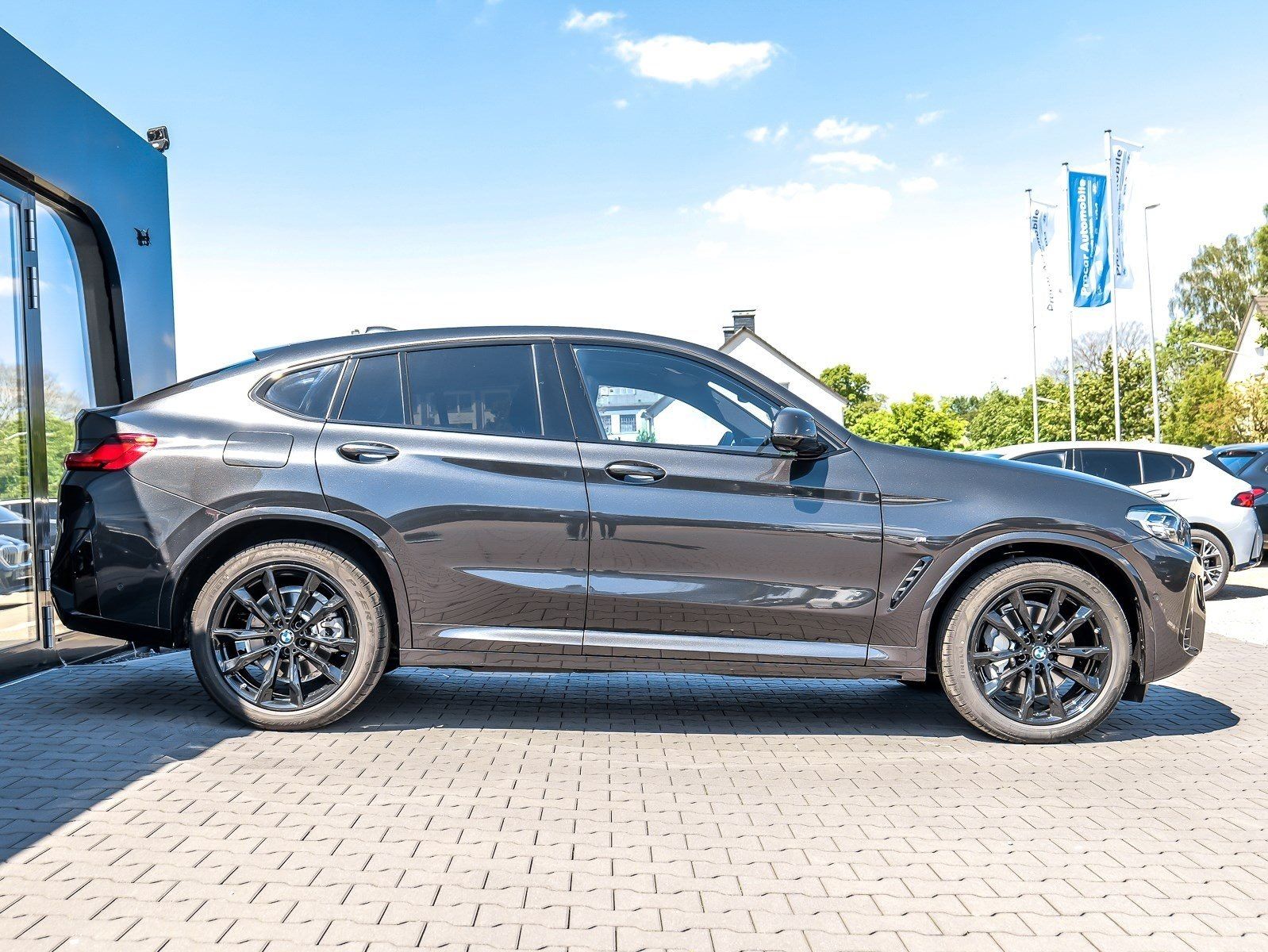 BMW X4 xDrive30d M Sport PANO ACC AHK RFK NAVI LED