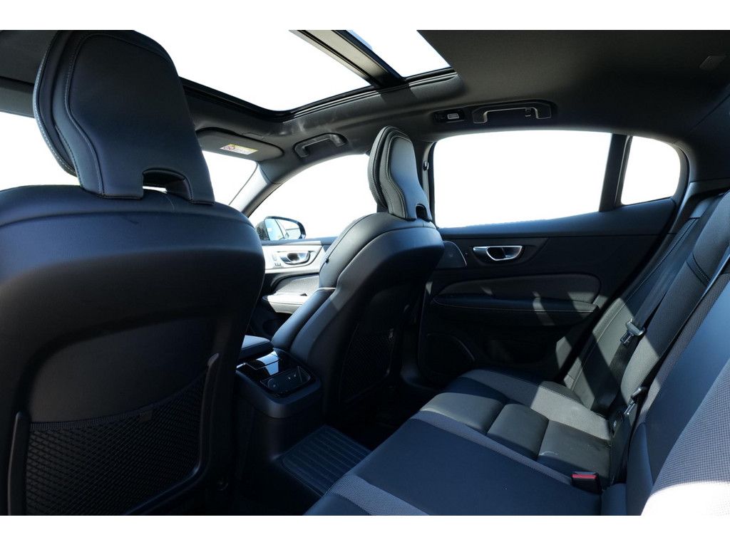 Volvo S60 Lim. T8 AWD Ultimate Dark Recharge Plug-In H