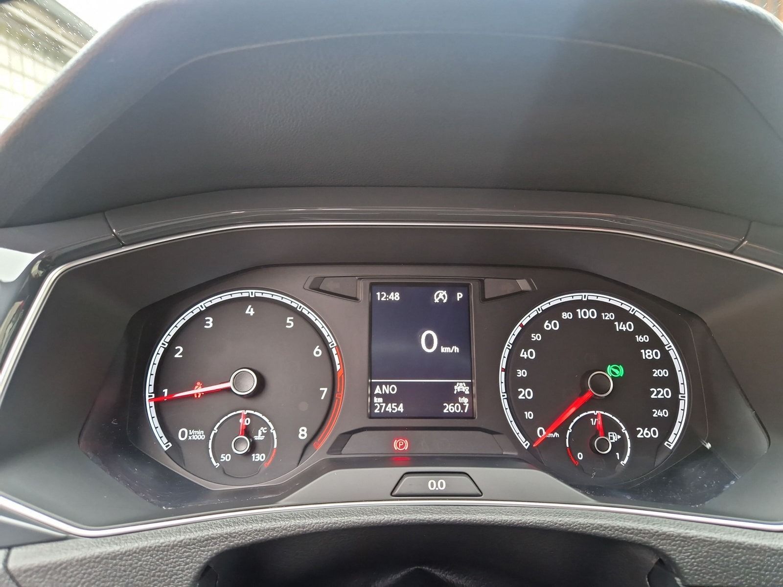 Volkswagen T-Roc Sport - Samsaru's Car Outlet