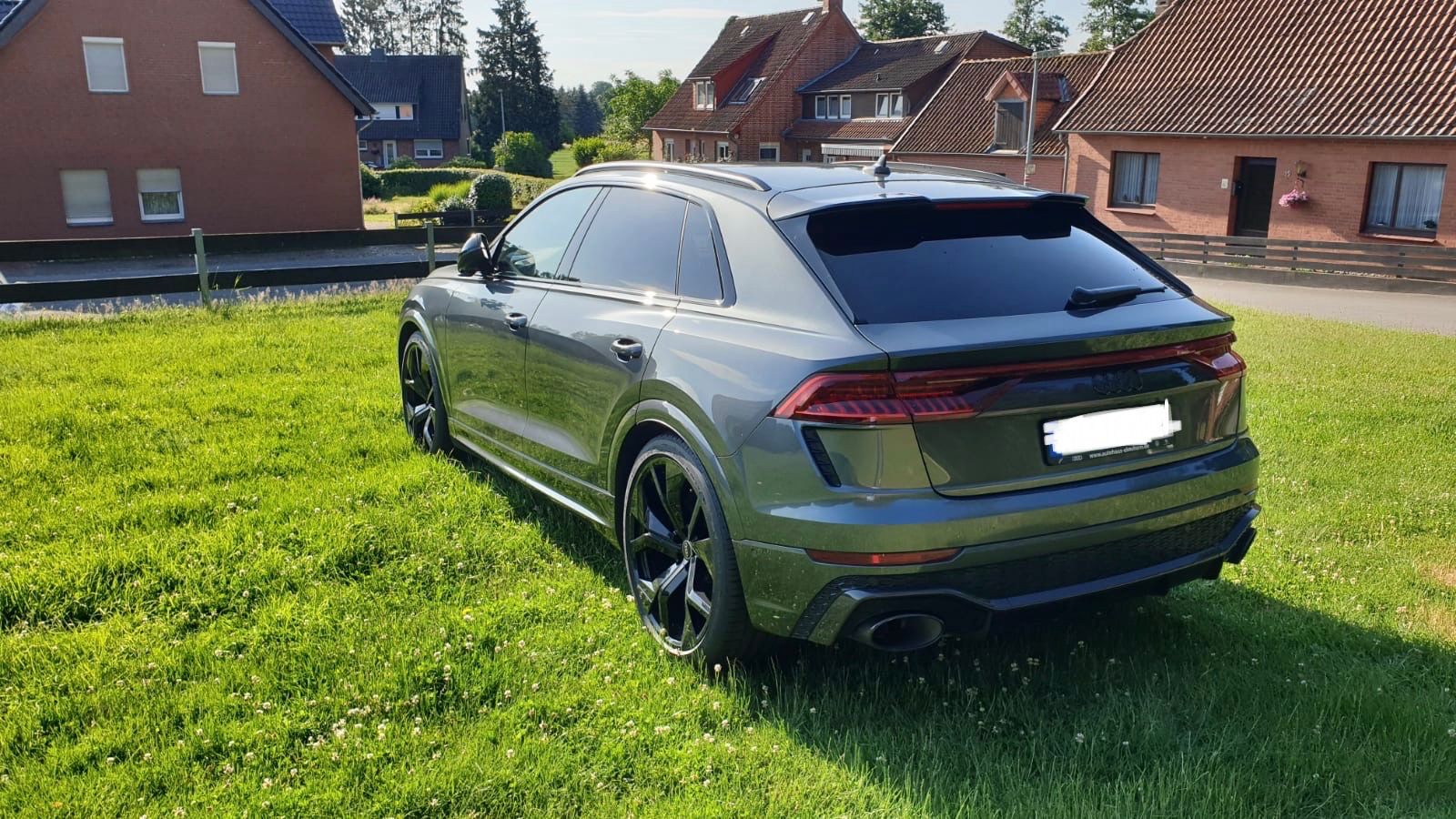 Audi RSQ8 DYN 4.0 TFSI Quattro TÜV-NEU-VMAX-2xCarbon